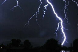 IMiGW ostrzega. Przed nami sobota z burzami