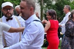 Potańcówka w Karczmie Kocanka. Zobacz, jak się bawiono