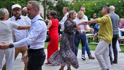 Zabawa trwała do późnej nocy