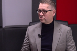 Wymiana ciosów oświadczeniami, czyli gorąco w Świdniku