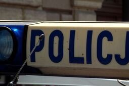 84-latek bezpiecznie wrócił do domu. Pomogli funkcjonariusze policji