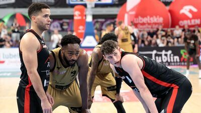 Koszykarze PGE Start Lublin (czarne stroje) będą walczyć o Basketball Champions League. W przypadku niepowodzenia zagrają w FIBA Europe Cup