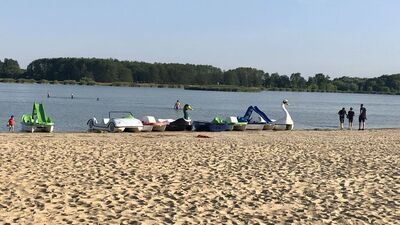 Zalew miejski w Zamościu. W tym roku, podobnie jak w poprzednim, decyzją rady miasta sezon kąpielowy nad akwenem trwa od pierwszego dnia wakacji do końca sierpnia