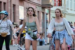 Nightskating na rolkach i rowerach. Pokonali ponad 20 kilometrów przez miasto