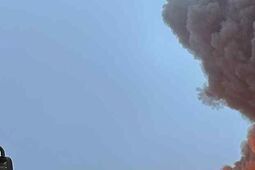 Pożar ogromnej hałdy na składowisku odpadów. "Nie ma zagrożenia toksycznymi substancjami"