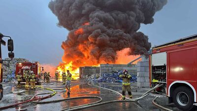 Pożar ogromnej hałdy na składowisku odpadów. "Nie ma zagrożenia toksycznymi substancjami" 