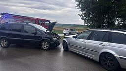 Czołowe zderzenie w Stężycy Łęczyńskiej. Dwie osoby trafiły do szpitala