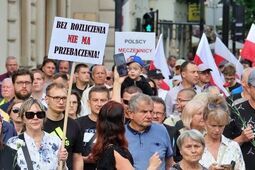 Lublinianie uczcili pamięć ofiar rzezi. "Wołyń pamiętamy"