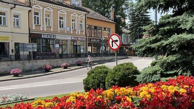 Hrubieszów, liczący obecnie ponad 17 tys. mieszkańców to najdalej wysunięte na wschód miasto Polski. Jest położony nad Huczwą, dopływem Bugu, w odległości zaledwie 5 km od granicy z Ukrainą