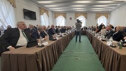 Radni Zamościa od kilku miesięcy zajmują się tematem imigracji. To wzbudza ogromne emocje, mimo iż wielokrotnie padały zapewnienia o tym, że nikt żadnych  nielegalnych migrantów nie zamierza w mieście lokować