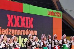 Deszcz im nie straszny! W Lublinie ruszyły Międzynarodowe Spotkania Folklorystyczne