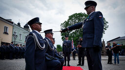 Tegoroczne święto było okazją do uhonorowania 155 osób na wyższe stopnie służbowe