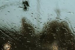 Minister zwołuje sztab kryzysowy, strażacy informują iż noc minęła spokojnie