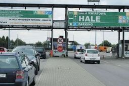 Awantura na giełdzie w Elizówce. 24-latek odpowie za ciężkie pobicie