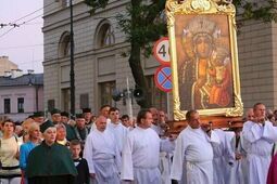 Wspominają cud. Na kierowców czekają utrudnienia