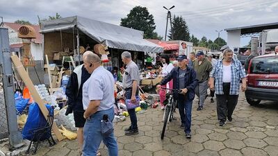 22 lipca odbył się pierwszy handlowy dzień w Pokrówce. I ostatni. Nową lokalizacją targowiska będzie plac nad zalewem w Żółtańcach. Start już we wtorek, 29 lipca
