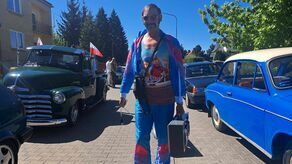 Zabytkowe cacka na kółkach i ich właściciele, pasjonaci motoryzacji zjadą do Zamościa już po raz czwarty