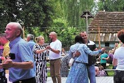 Potańcówka w Skansenie, czyli plenerowa zabawa w stylu retro