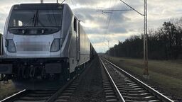 Mężczyzna na torach wpadł pod nadjeżdżający pociąg