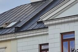 Flaga Ukrainy już nie powróci na balkon urzędu. Chcą uniknąć "żenujących spektakli"