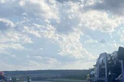 Pożar lawety z autami elektrycznymi na S19 pod Kraśnikiem. Droga zablokowana w kierunku Rzeszowa