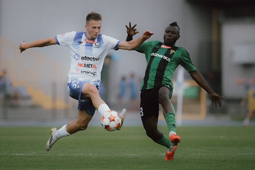 David Ogaga i jego koledzy po remisie w Mielcu w niedzielę zagrają na wyjeździe z GKS Tychy