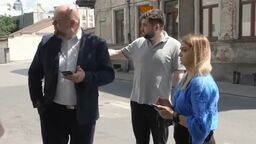 A tymczasem w ramach cyklu "Dziesiątka na mieście" prezydent Jakub Banaszek spaceruje po mieście... z urzędnikami 