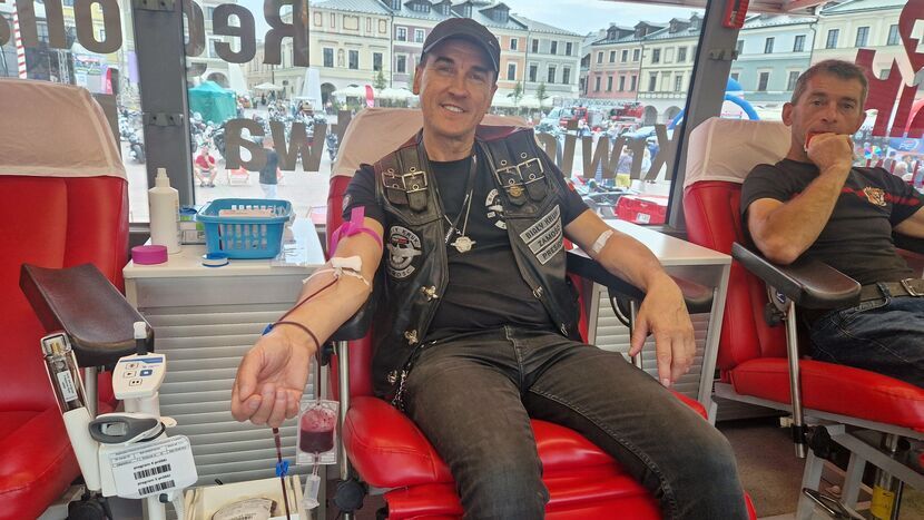 Biały Kruk zorganizował imprezę. Polało się sporo krwi