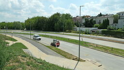 Kończą się prace przy przedłużeniu ul. Węglarza. Jest już nowa nawierzchnia