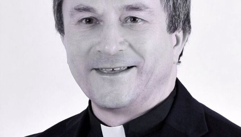 Zmarł znany ksiądz, wykładowca KUL. Rodzinna parafia i gmina organizują wyjazd na pogrzeb