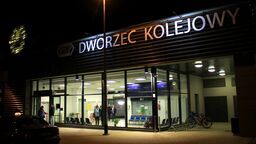 Szansa na znacznie więcej miejsc parkingowych przy dworcu kolejowym