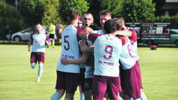 Inauguracja w Milanowie wypadła okazale. Gospodarze LKS Agrotex rozbili beniaminka Bizona Jeleniec 7:1