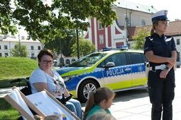 Jak bezpiecznie jeździć na hulajnodze? Policyjne warsztaty dla najmłodszych