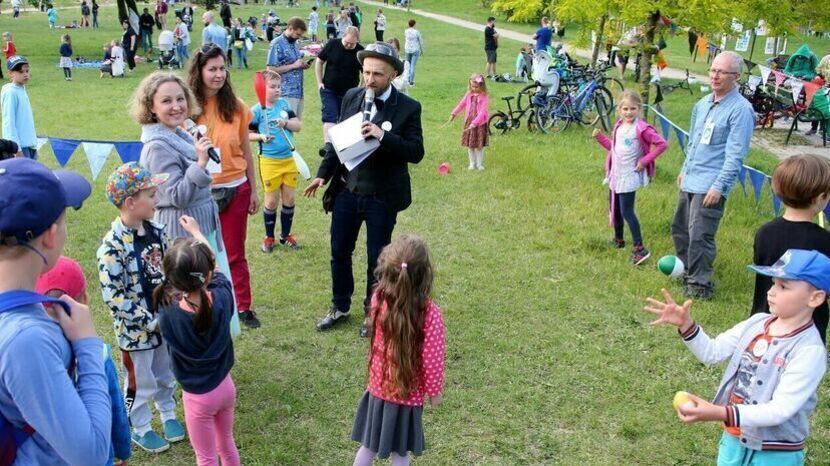 Objazdowe Zabawy Podwórkowe wracają. Bezpłatne animacje dla dzieci w trzech dzielnicach Lublina