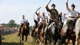W ramach obchodów 105. rocznicy zaplanowano jak zwykle plenerowe pokazy i rekonstruckcję historyczną