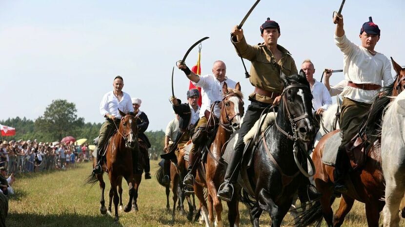 W ramach obchodów 105. rocznicy zaplanowano jak zwykle plenerowe pokazy i rekonstruckcję historyczną