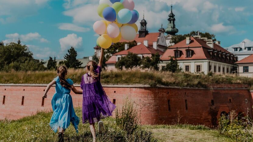 Taki kalendarz wyda miasto na 2026 rok. Zdjęcia zrobili mieszkańcy