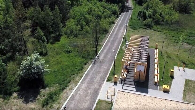 Przy ścieżkach rowerowych brakuje koszy na śmieci. Na razie jest petycja