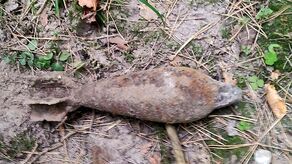 Grzybiarz znalazł nie tylko grzyby. Potrzebni byli saperzy