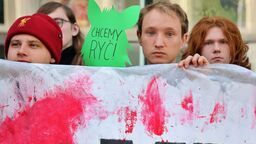 Protest przeciwko myśliwym