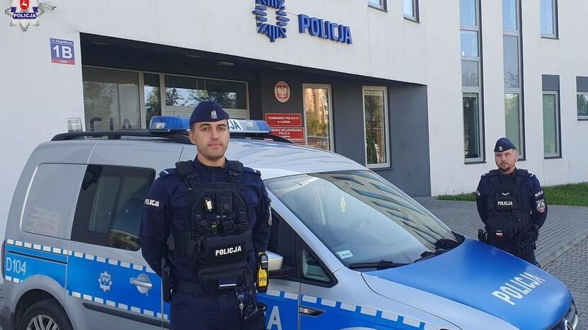 Sierż. Łukasz Remuszka i st. post. Łukasz Bizoń uratowali życie młodemu mężczyźnie