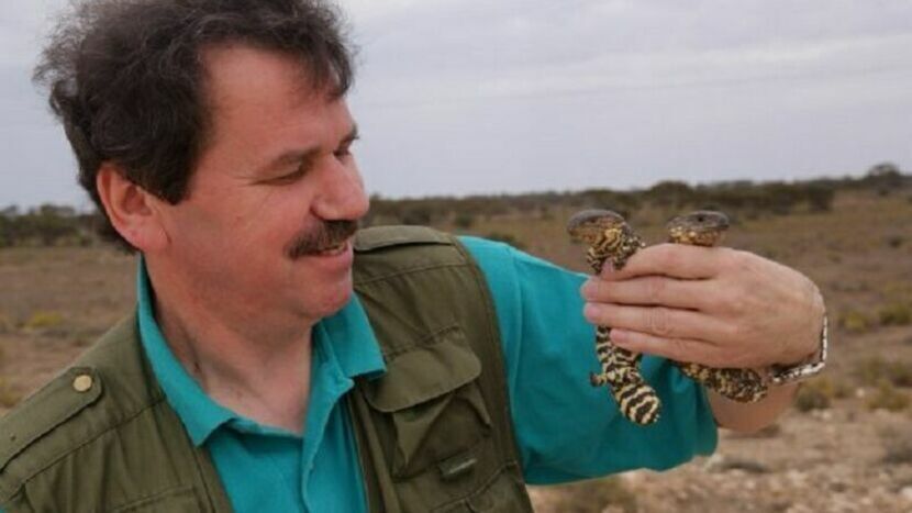 Ryszard Topola jest biologiem i prawdziwym miłośnikiem oraz znawcą zwierząt. Ma ogromne doświadczenie w ich hodowli zdobyte w kilku polskich ogrodach zoologicznych