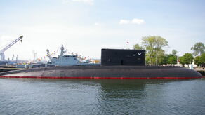 Obecnie polscy marynarze dysponują jednym, kompletnie przestarzałym okrętem ORP „Orzeł”, zbudowanym w 1985 roku w ZSRR