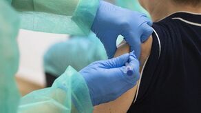 Szpital zaprasza na szczepienia przeciwko COVID-19. Są bezpłatne i dobrowolne