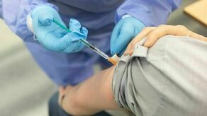 Ruszyły szczepienia przeciwko COVID-19