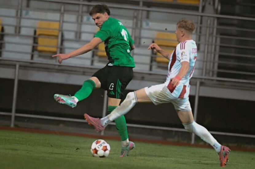 Po feralnym remisie z Pogonią Grodzisk Mazowiecki Branislav Spacil i jego koledzy zagrają u siebie z Wisłą Kraków