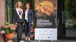 Dr Magdalena Naja-Wiśniewska, konsultant wojewódzki w dziedzinie geriatrii w woj. lubelskim (z lewej) i dr Agata Kot, lekarz koordynujący Oddziału Geriatrii w SPZOZ w Łęcznej podczas konferencji w Urszulinie

 