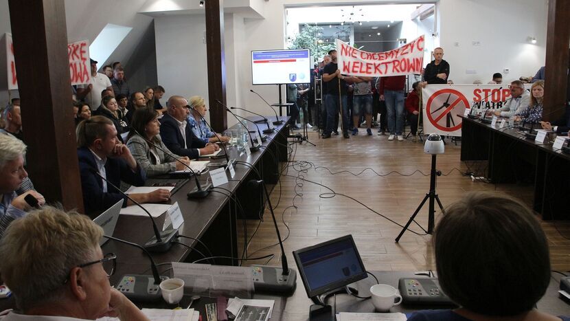 Końskowola: Emocje na sesji. Wiatrakowa uchwała odrzucona