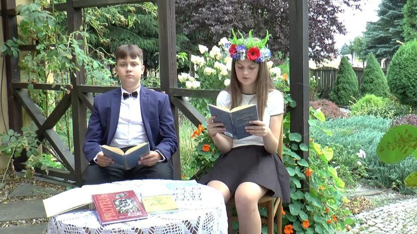 Narodowe Czytanie 2025. Poezję Kochanowskiego przypomnieli w Bełżycach