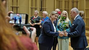 Ils ont remercié les enseignants pour leur passion et leur engagement. Journée nationale de l'éducation à Lublin.